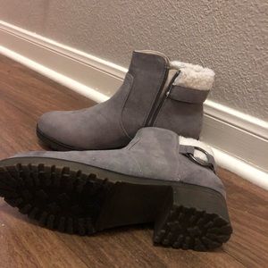 Women’s Gray Boots